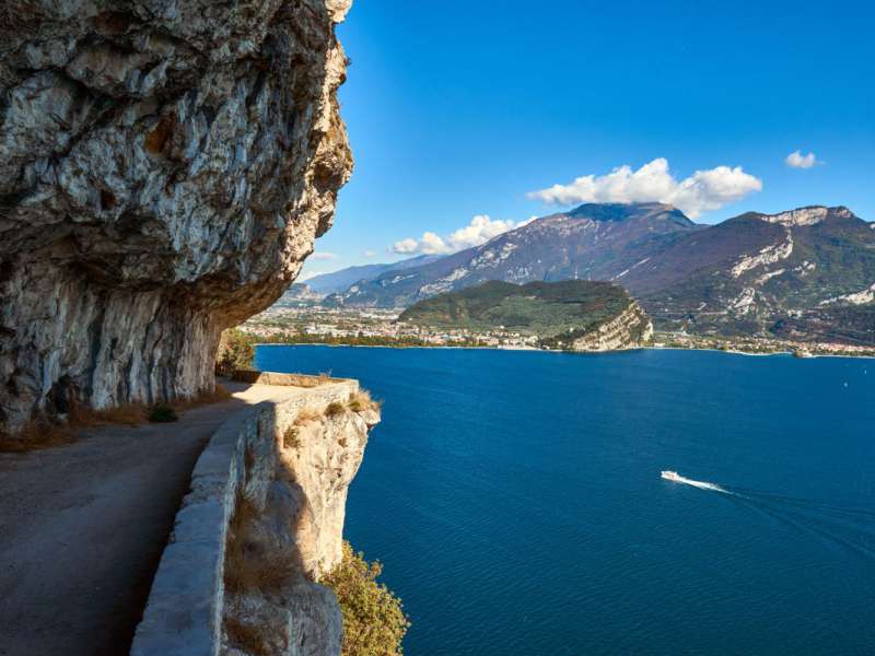 Camping Lake Garda hiking routes