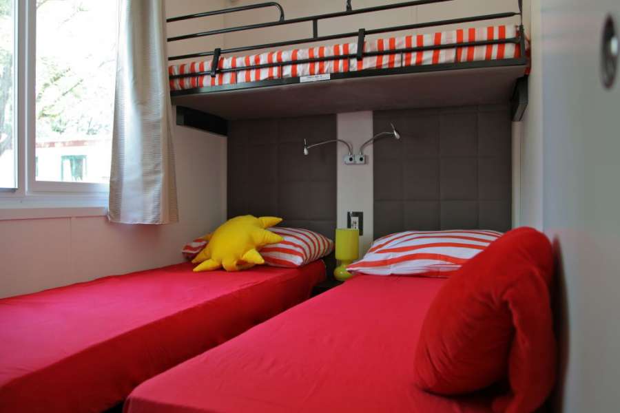 Campingplatz Gardasee mit Mobilheim 2 Schlafzimmer  und Privatbad 8