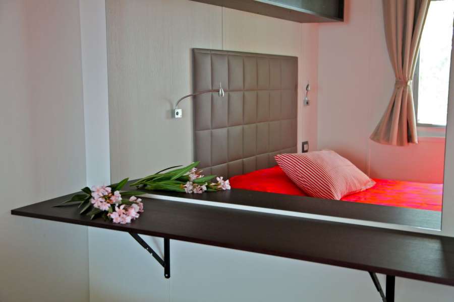 Campingplatz Gardasee mit Mobilheim 2 Schlafzimmer  und Privatbad 7