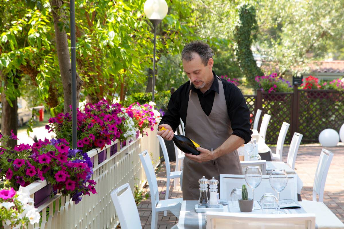 Camping Gardasee mit italienischem Restaurant und Pizzeria chef