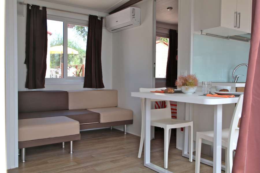 Campingplatz Gardasee mit Mobilheim 2 Schlafzimmer  und Privatbad 15