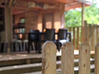 Campingplatz Glamping Gardasee mit Zelt mit Klimaanlage und Privatbad 2