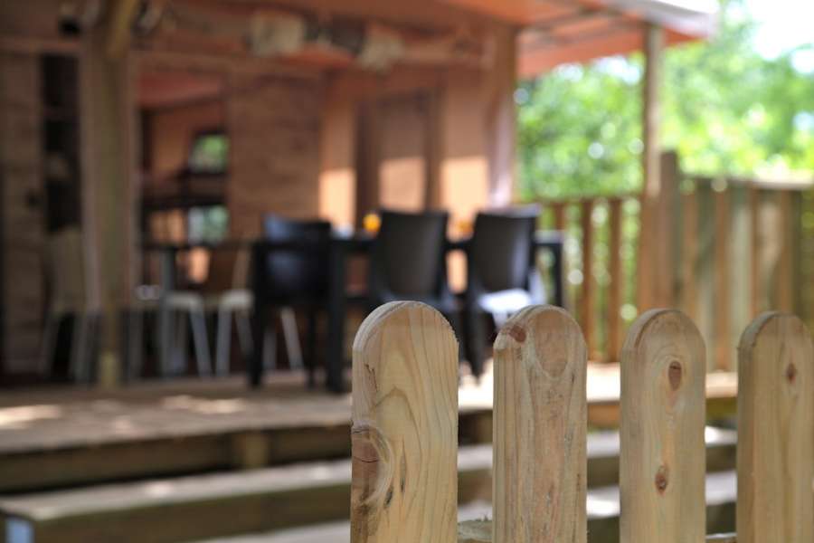 Campingplatz Glamping Gardasee mit Zelt mit Klimaanlage und Privatbad 2