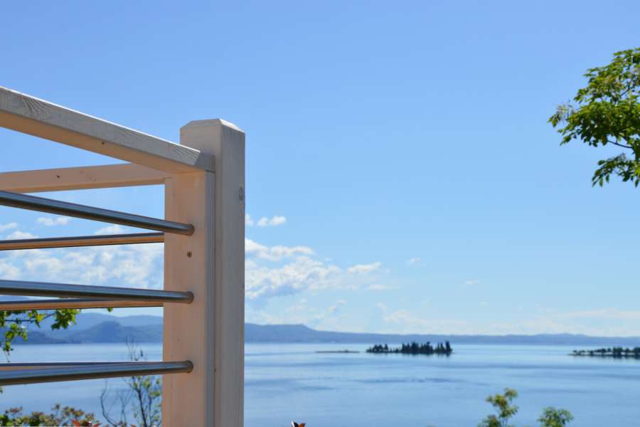 Campingplatz Gardasee mit Mobilheim mit Seeblick und überdachter Terrasse 16